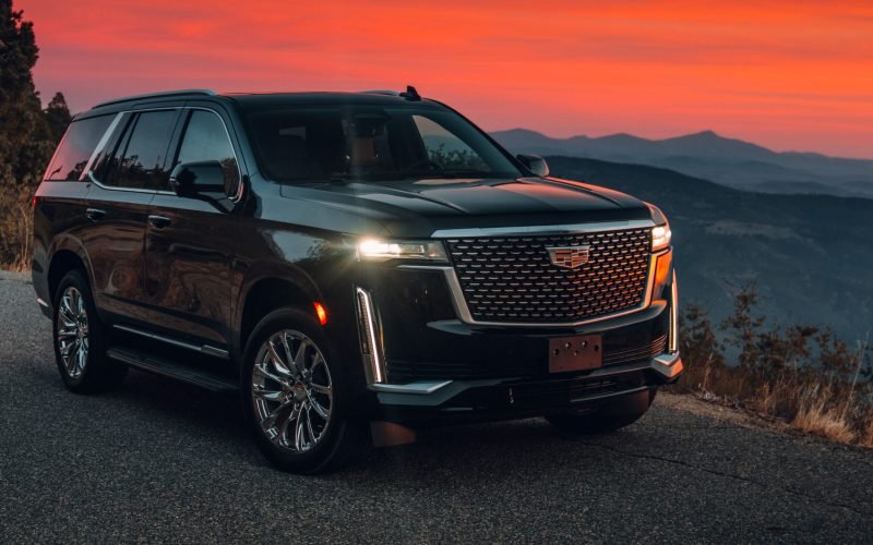 Chevrolet-Suburban-umrahtransit